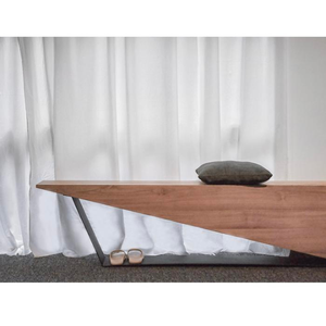 Moderno Mueble para TV de Madera Maciza Asimétrico con Patas de Metal Negro - Product Image 2