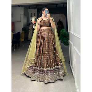 Chinon Impresión digital Bordado Lentejuelas Trabajo Mujer Lehenga Choli Set - Product Image 6