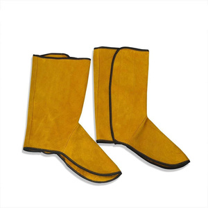 Bottes de soudeur en cuir de vachette pleine fleur, résistantes à l'abrasion, protections pour les pieds, vêtements de sécurité thermique pour soudeurs de construction - Product Image 1