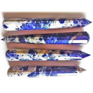 แท่งนวดโซดาไลต์ 16 เหลี่ยม ขายส่ง แกะสลักจากอัญมณีธรรมชาติ คริสตัลหัตถกรรม รีกิ แกะสลักลายมงคล ขนาด 5-6 นิ้ว - Product Image 5