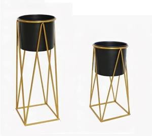 Support de pot de fleurs en métal haut de gamme pour la vente en gros, avec pot inclus, design artisanal durable pour pots lourds et décoration intérieure élégante - Product Image 6