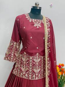 Blusa étnica de seda Lehenga Choli de alta calidad para mujer Dupatta estilo pakistaní estampado Digital moda para bodas indias - Product Image 4