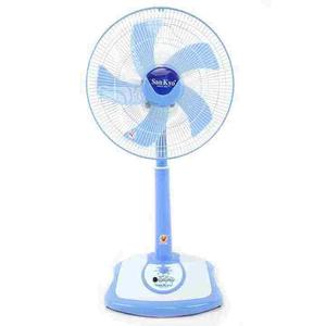 Premium SanKyo Mechanical Design <b>Plastic</b> Custom Blue Light Air Cooling <b>Table</b> Fan Vietnam-Made 16-Inch Electric Classic Home Use - Product Image 3