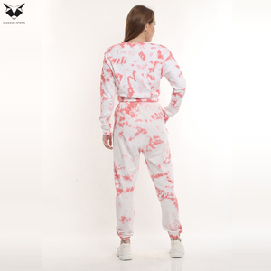 Conjunto deportivo elegante para mujer con top corto, camisa y pantalones jogger, chándal de dos piezas para fitness, yoga y ropa urbana. - Product Image 2
