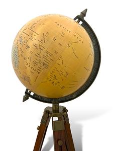 Support trépied en bois réglable avec globe jaune pour la décoration de la maison M/S TAJDAAR HANDICRAFTS Modèle GOWS89/8 - Product Image 3