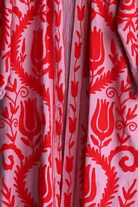 Veste kimono Suzani en coton et soie, broderie traditionnelle, style bohème, manteau long vintage ouzbek Suzani, ethnique, pour festival - Product Image 3