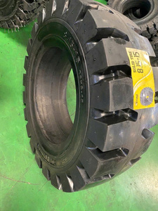 Pneu de chariot élévateur KUMA KF501, type plein, 300-15, usage intensif pour entrepôt - Product Image 2