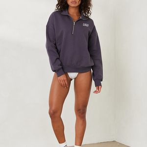 Sweat-shirt violet pour femme à col montant et fermeture éclair quart de tour, manches classiques, logo brodé sur le devant, couleur unie, en coton tricoté, idéal pour l'automne - Product Image 1