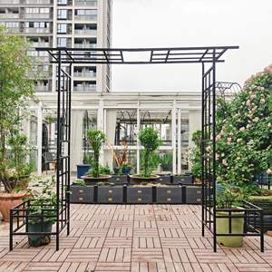 Arco da giardino in metallo a larghezza regolabile W68.11 ''~ W94.29'' arco da esterno nero con supporto per piante rampicanti - Product Image 6