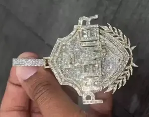 Pendentif personnalisé avec nom en moissanite véritable taille baguette 3,30 carats plaqué or blanc 14 carats - Product Image 6