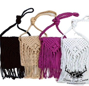 Collection artisanale de sacs à bandoulière en macramé pour femmes, sacs à main en crochet tissé, sac en macramé disponible en plusieurs couleurs - Product Image 1