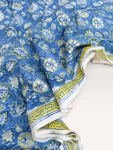 Tela Floral Estampada a Mano 100% Algodón Ecológico Ligero con Estampado Sanganeri Azul Indio para Confección, Costura y Manualidades - Product Image 2