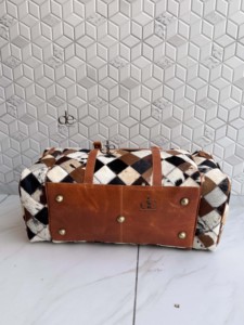 กระเป๋าเดินทางหนังวัวแท้ลายตาราง ดีไซน์ทำมือสุดฮิต กระเป๋าเดินทางอเนกประสงค์ขนาดใหญ่สำหรับทุกเพศ - Product Image 4