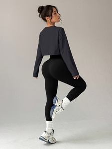 Ensemble de vêtements de sport Atlaset personnalisé en trois pièces pour femmes, vêtements de sport sans couture, soutien-gorge de sport, leggings taille haute, veste, usine OEM ODM - Product Image 3
