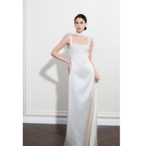 Vestidos Elegantes de Alta Calidad para Mujer, Vestido ORIEL DRAPELESS MISSION de Satén, Corte en A, 89% Triacetato, 11% Poliéster, Vestidos Casuales Modernos - Product Image 5