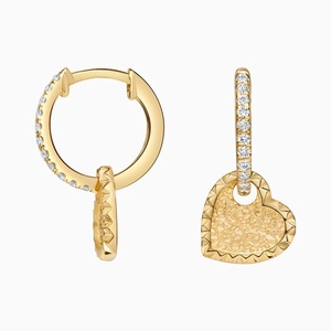 Boucles d'oreilles en forme de cercle doré avec accents de diamants et breloque en forme de cœur pour femmes, bijoux de style romantique, cadeau - Product Image 1