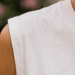 T-shirt sans manches respirant en coton peigné 100 % pour femme – Vente en gros - Product Image 5