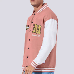 เสื้อแจ็คเก็ตวาร์ซิตี้สีชมพูสำหรับผู้ชาย แขนเสื้อสีขาว ปักลายปักตัวอักษร M คอปกพับได้ สวมใส่สบายๆ ในฤดูใบไม้ร่วง ทรงปกติ - Product Image 3