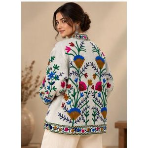 Chaqueta Blazer para Mujer Hecha a Mano y Cosida a Mano, Chaqueta Suzani Bordada, Colcha Kantha, Tela Floral de Algodón, Cuello Mandarín, Otoño Invierno - Product Image 6
