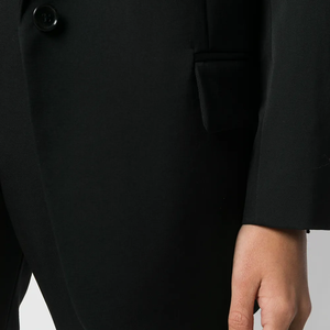 Blazer pour femmes sur mesure en gros, noir, manches longues, poches latérales, ouverture devant, design classique, nouveau design sororité, veste OEM pour femmes - Product Image 5