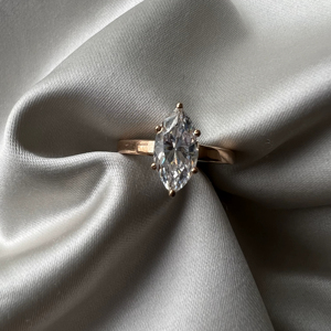 Bague en or avec moissanite taille marquise 14K 18K, bague de fiançailles pour femme, bague de mariage solitaire, bijoux minimalistes en or - Product Image 1