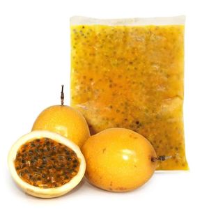 Pulpa de Maracuyá Congelada IQF con Semillas para Producción de Smoothies, Zumos y Coberturas de Helado, Paquete a Granel de 10 kg, Fábrica de Vietnam - Product Image 1