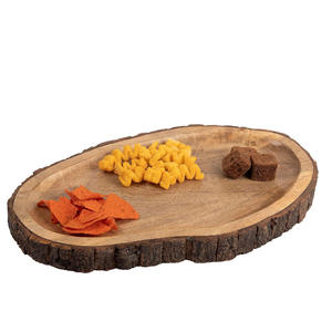 Plateau ovale en bois d'acacia naturel avec bords en écorce Grand plateau fait à la main pour servir du fromage, des gâteaux, des desserts et de la charcuterie - Product Image 2