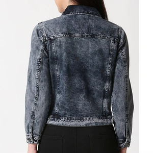Veste en jean légère pour femme avec logo personnalisé, bouton unique, motif uni, tissée, respirante, écologique, coupe-vent, collection automne - Product Image 4
