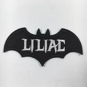 Parches Termoadhesivos de Chenilla con Logotipo 3D y Letras Grandes para Ropa, Bolsos y Gorras, Venta al Por Mayor - Product Image 4