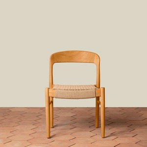 Chaise de salle à manger scandinave moderne en teck avec assise en corde de papier tressée à la main, mobilier de luxe pour restaurants et hôtels, exportation - Product Image 4