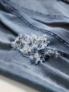 Salopette en jean bleu pour homme, couleur unie, déchirée, effet usé, coupe slim, décontractée, en coton, pour l'été - Product Image 4