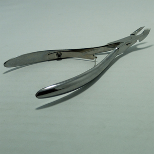 Cortacutículas MARI Range de Acero Inoxidable, Cortacutículas para Arte de Uñas, Acero al Carbono con Acabado Espejo, para Uso en Salones de Belleza - Product Image 4
