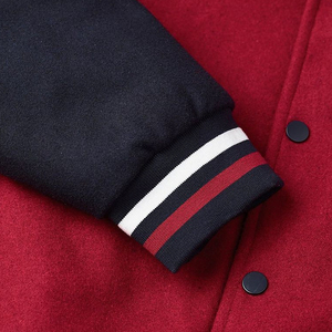 Blouson universitaire unisexe en 100 % laine OEM, col montant, broderie personnalisée sur le devant, design Letterman de haute qualité pour l'hiver - Product Image 3