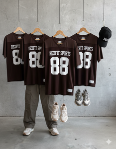 เสื้อยืดกีฬาตาข่ายแบบยูนิเซ็กซ์ สกรีนโลโก้ตามสั่ง ขายส่ง เสื้อผ้าสตรีทแวร์คุณภาพสูง เสื้อยืดกีฬาตาข่ายระบายอากาศได้ดี - Product Image 1