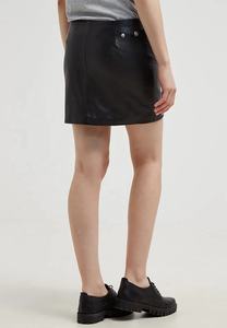 Falda Lápiz Corta de Cuero para Mujer, Diseño Personalizado al por Mayor, Nueva Colección Primavera, con Cordones, Abierta, Color Sólido, a la Moda - Product Image 5