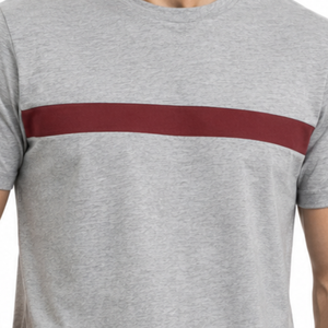เสื้อยืดคอกลมชายขายดี ลายแถบที่อก แขนสั้น สีเทา-แดงเลือดหมู ผ้าฝ้าย - Product Image 3