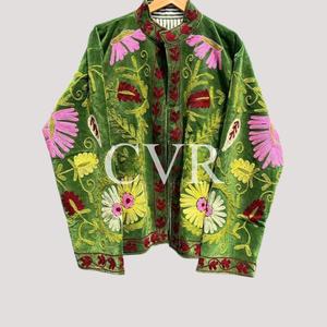 Manteau en velours brodé à la main à motifs floraux, col mandarin, manches longues, style bohème, grande taille, vêtements d'extérieur d'automne pour femmes - Product Image 3