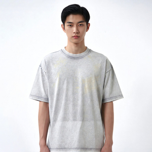 T-shirt surdimensionné imprimé en vinyle thermocollant, effet délavé et vieilli, avec accents uniques aux épaules, manches courtes, col rond - Product Image 1