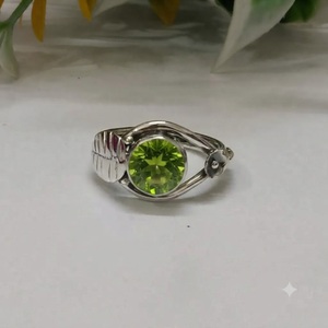Anillo de Circonio Verde Natural, Plata de Ley 925, Anillo de Compromiso y Boda con Piedra Preciosa Hecha a Mano, Joyería de Lujo al por Mayor - Product Image 3
