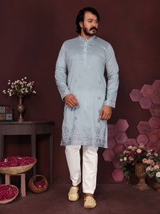Ensemble élégant de kurta et pyjama en soie avec broderies et sequins, idéal pour les festivals, les mariages et les soirées, tenue ethnique pour homme - Product Image 4