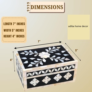 Caja Decorativa Artesanal con Incrustaciones de Hueso y Diseño Floral, Caja Multiusos para Guardar Recuerdos - Product Image 3
