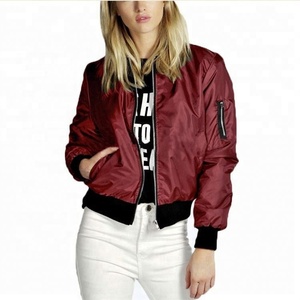 Vente en gros de vestes matelassées d'hiver pour femmes RAZERS IMPEX, col montant, fermeture éclair, polyester/coton, doublure en coton, coupe-vent, écologiques - Product Image 2