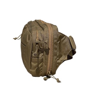 Riñonera/Bolsa de Cintura de Lona Ligera, Resistente al Agua y Duradera, con Cierre de Cremallera, Estilo Moderno para Llevar lo Esencial, Hecha en Vietnam - Product Image 2