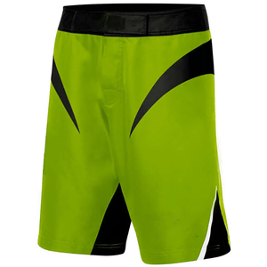 Shorts MMA personnalisés par sublimation pour hommes, orange et noir, à blocs de couleur, séchage rapide, coupe classique, vêtements d'arts martiaux pour adultes, vente en gros - Product Image 2