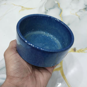 ชามเซรามิกเคลือบสีน้ำเงินสวยงาม ด้านในเรียบเนียน ตกแต่งอย่างมีศิลปะ ชามเซรามิกทรงตรง เหมาะสำหรับใช้ในครัว - Product Image 1