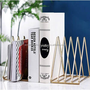 Serre-livres en métal doré de haute qualité au design vintage avec support réglable, parfaits pour la décoration de bureau et de table. - Product Image 3