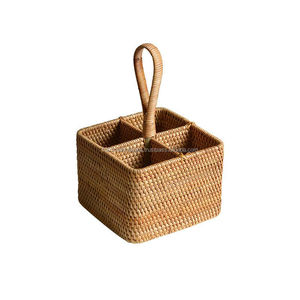 Panier en rotin naturel fait à la main, écologique, avec poignée, organisateur de rangement durable pour l'hôtellerie, Vietnam - Product Image 1