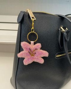 Perles de broderie de qualité supérieure en gros pour la broderie à la main, vêtements de mode - Product Image 1