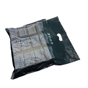 Calendrier de gousset latéral en plastique de haute qualité personnalisé en gros différentes tailles pour les magasins de détail de boutique emballage de fournisseur du Vietnam - Product Image 2