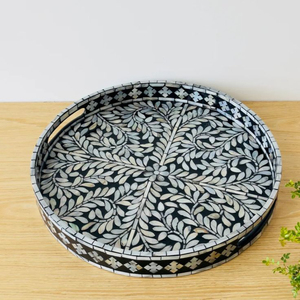 Plateau de service rond de haute qualité en nacre incrustée, motif floral noir en mosaïque, plateau décoratif en coquille de nacre pour table basse ou ottoman - Product Image 2